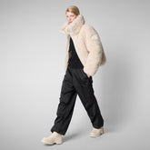 Doudoune en fausse fourrure Kennie pour femme en beige Shore - Woman Faux Fur | Save The Duck