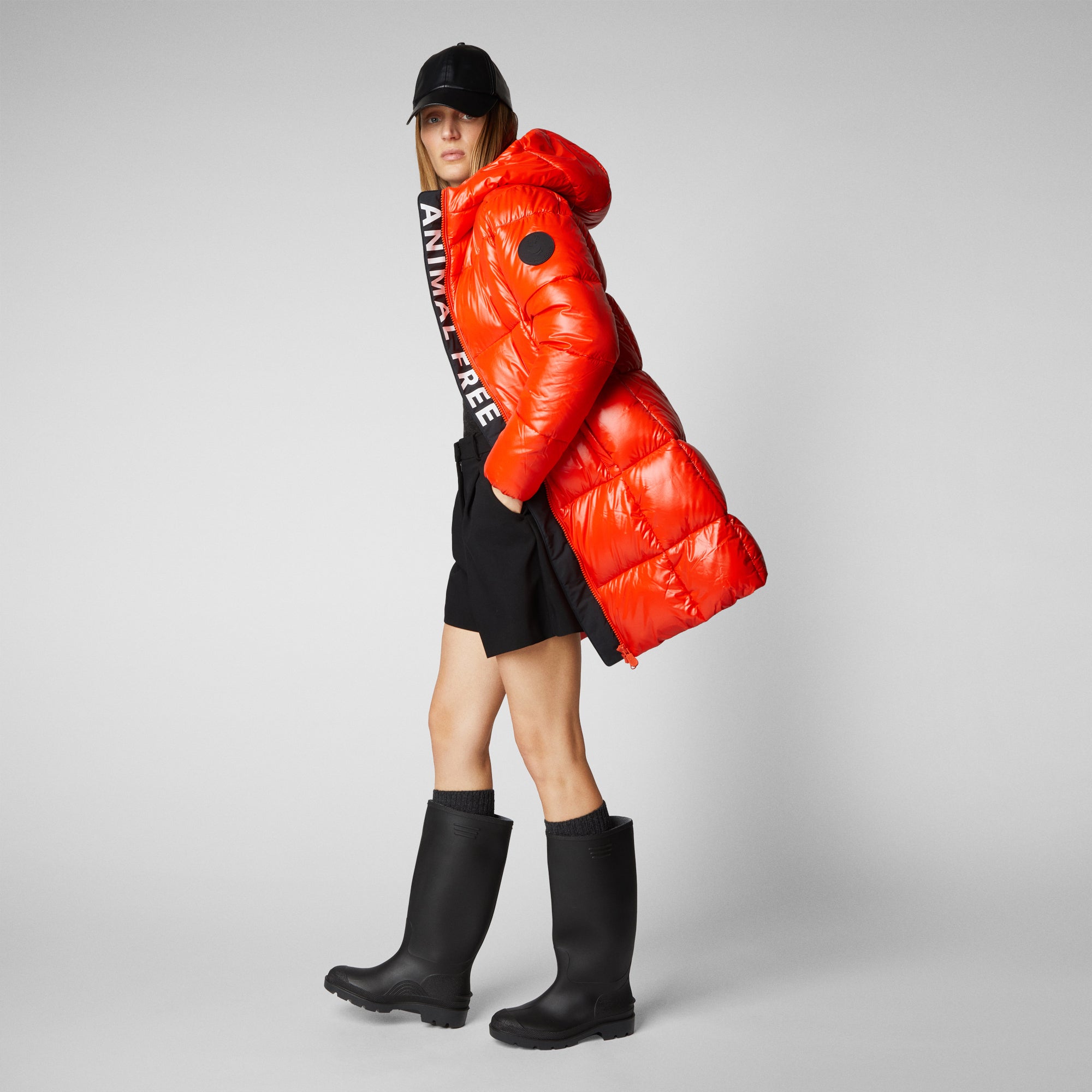 Women's Ines Hooded Puffer Coat in Poppy Red - Save The Duck