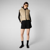 Women's hooded vest Romina in wood beige | Save The Duck