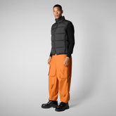 Men's vest Arlen in black - Icon's Men's Collection Outfit | Save The Duck