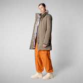 Woman's hooded parka Samantah in mud grey - Arctic Woman | Save The Duck