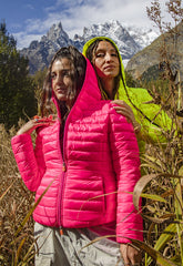 Women with a pink jacket in the fields | Save The Duck